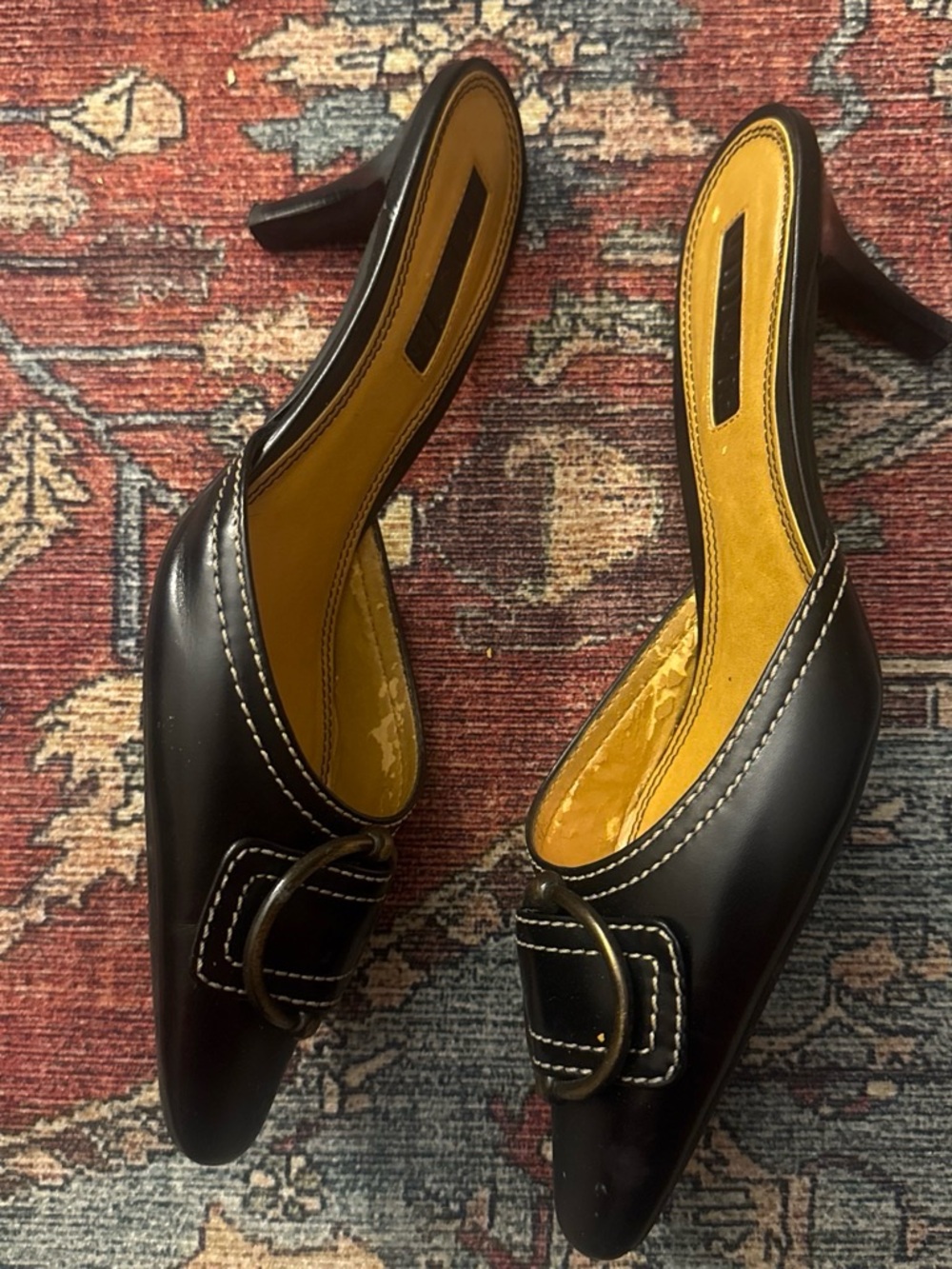 Y2k Black leather kitten heels with gold buckle detail - Picture 3 of 5